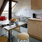 Clarkson Street Aparthotel