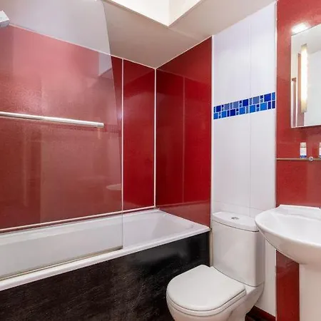 Discovery Aparthotel