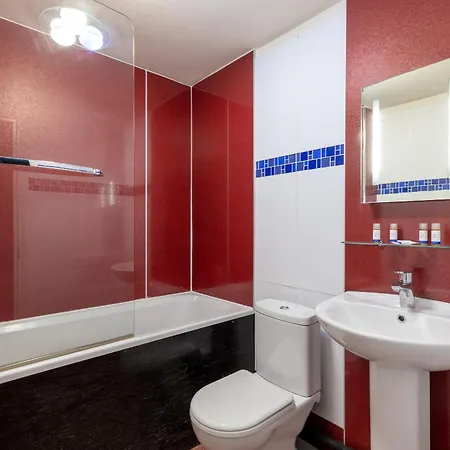 Discovery Aparthotel Whitby