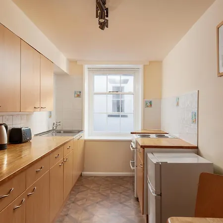 Aparthotel Clarkson Street 4*