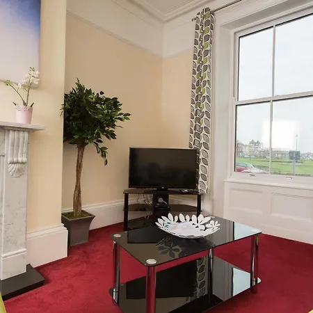 Aparthotel Discovery