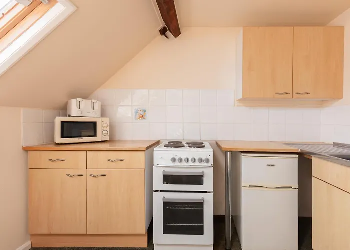 发现住宿旅馆 4*