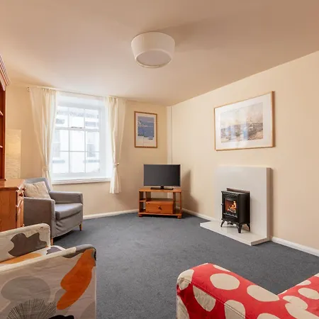 Clarkson Street 4* Whitby