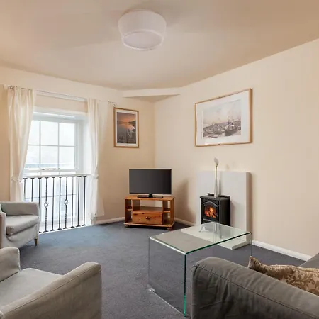 アパートホテル Discovery ウィットビー