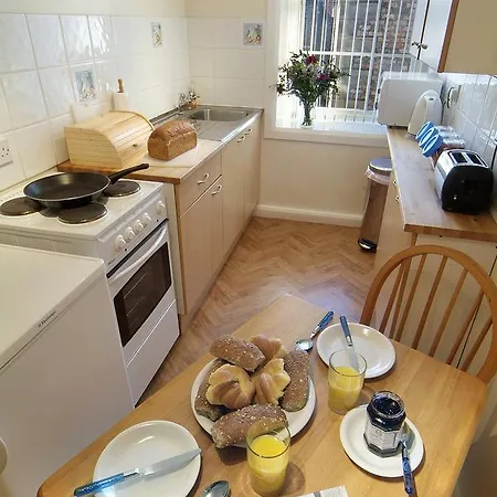 Discovery アパートホテル